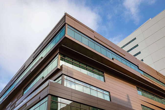 Alucobond-Plus-Bronze-metal-building-envelope-UCSF-Center-for-Vision-Neuroscience-California